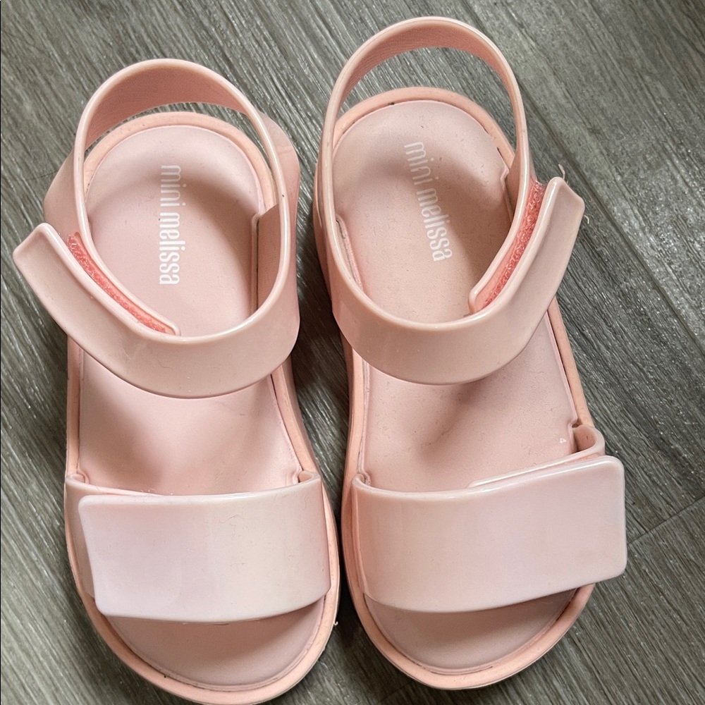 Mini Melissa Brown Kids Sandals with Wolf Design - Picture 3 of 5